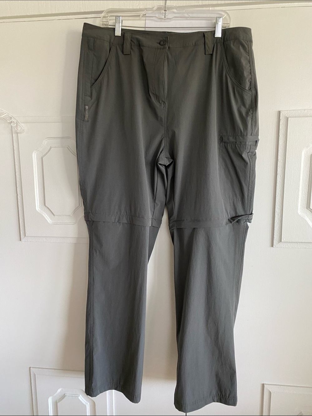 Mountain Warehouse Women's Wide Leg Pants unzips for shorts - Gray